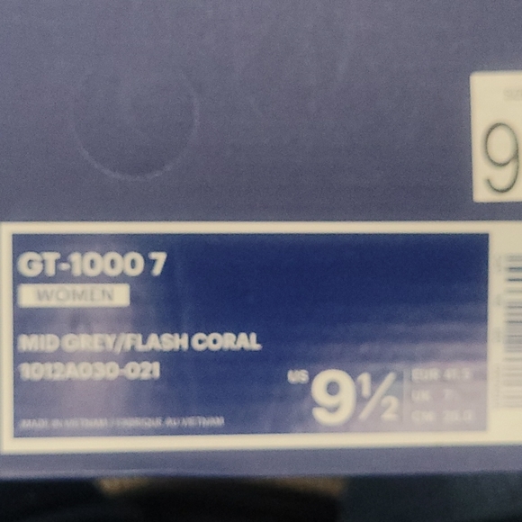 Gentle worn Asics - Picture 4 of 4